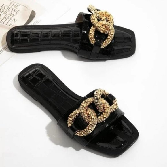 BLACK Crocodile Embossed Chain Decor Slide Sandals - Picture 5 of 5